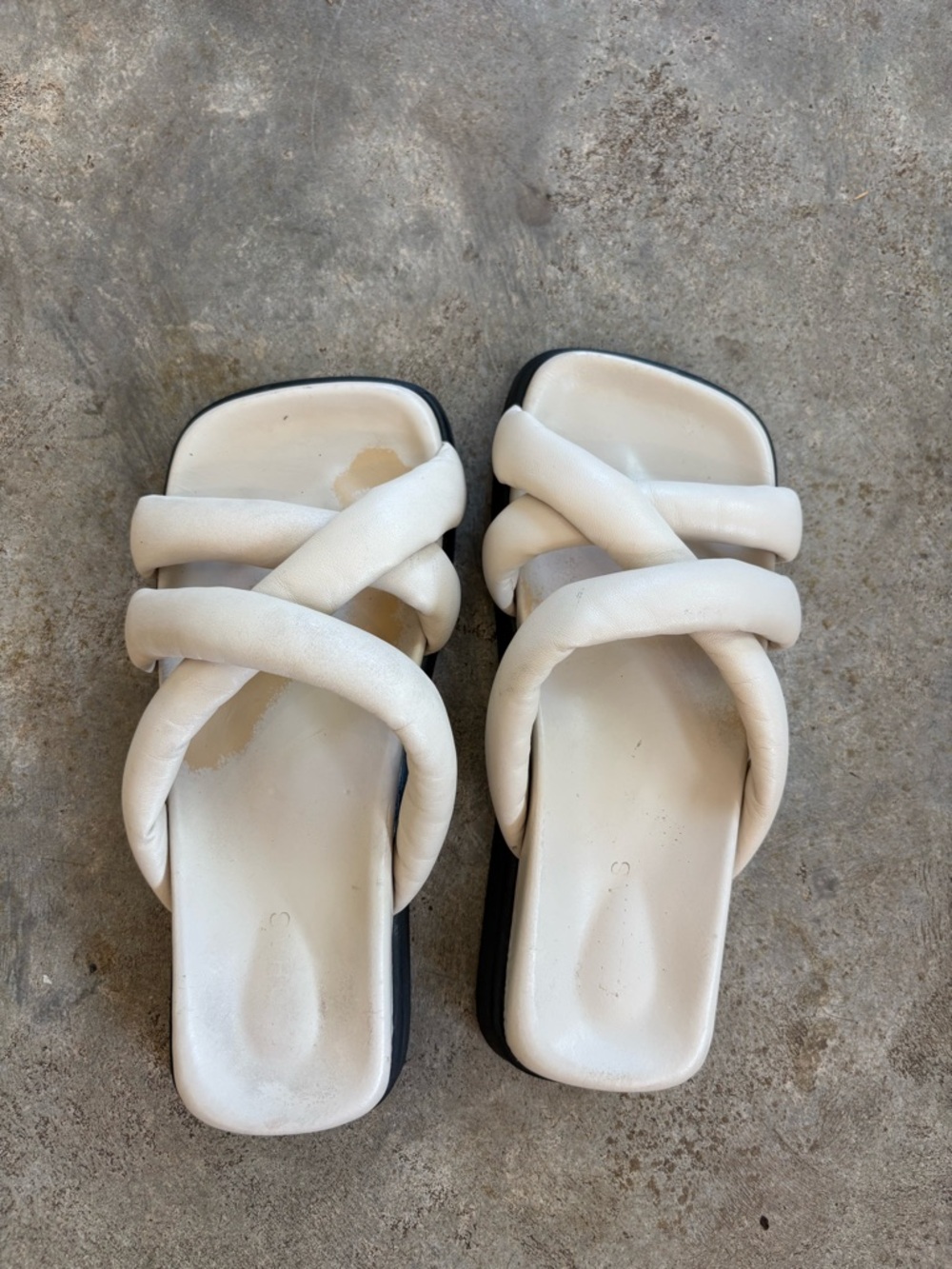 ALOHAS Cream Padded Crisscross Slide Sandals